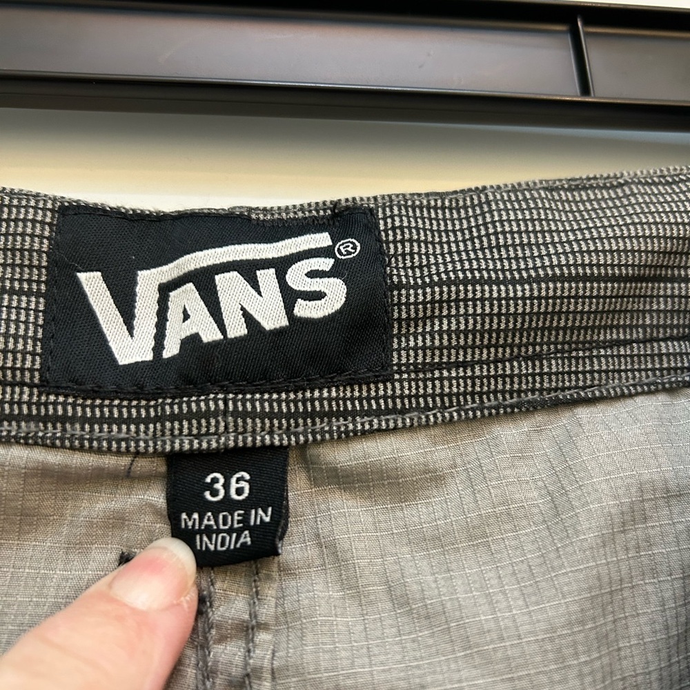 Vans Men's Charcoal Striped Cargo Shorts 36 - Picture 3 of 6
